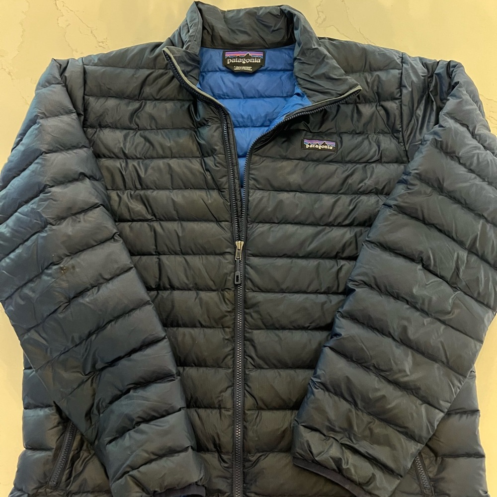 Patagonia Down Sweater Large NWOT Blue